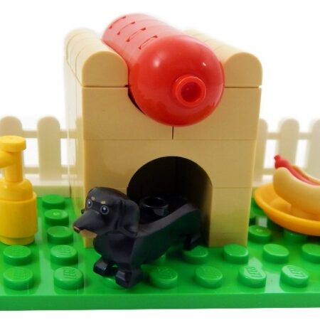 LEGO Weiner Dog in Hot Dog Doghouse