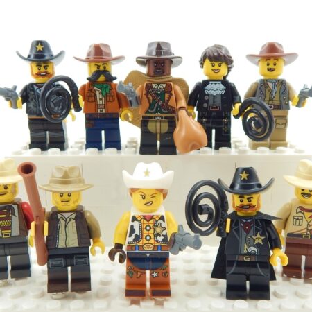 Mystery LEGO Wild West Minifig