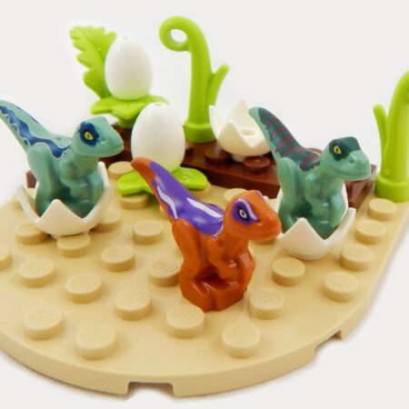 LEGO Jurassic World: 3 Baby Dinosaurs and More!