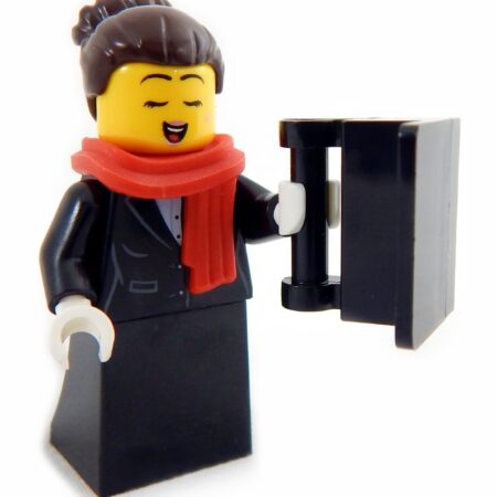LEGO "Holly" the Christmas Caroler