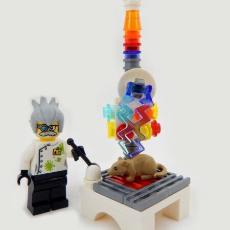 LEGO Mad Scientist with his Labratory