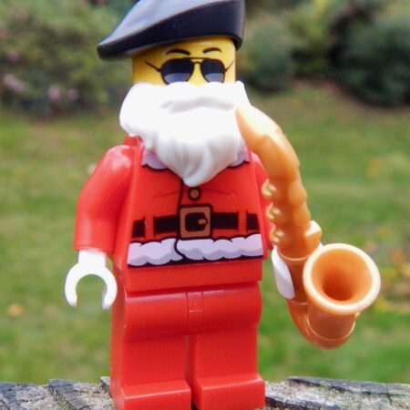 LEGO Saxy Santa