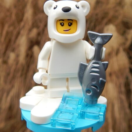 LEGO Polar Bear Girl Minifig